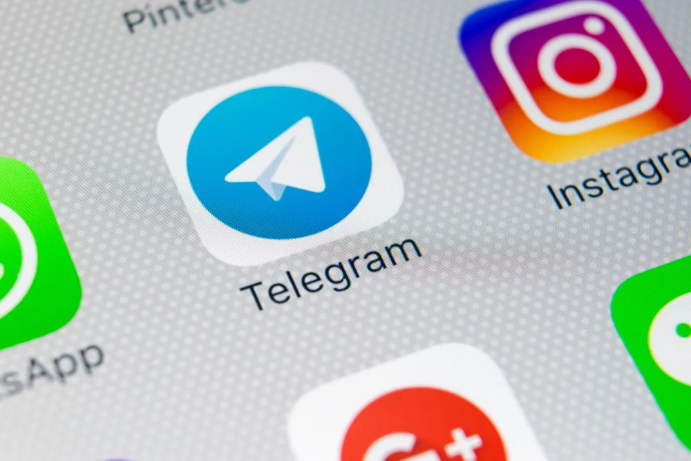 Telegram not adding friends